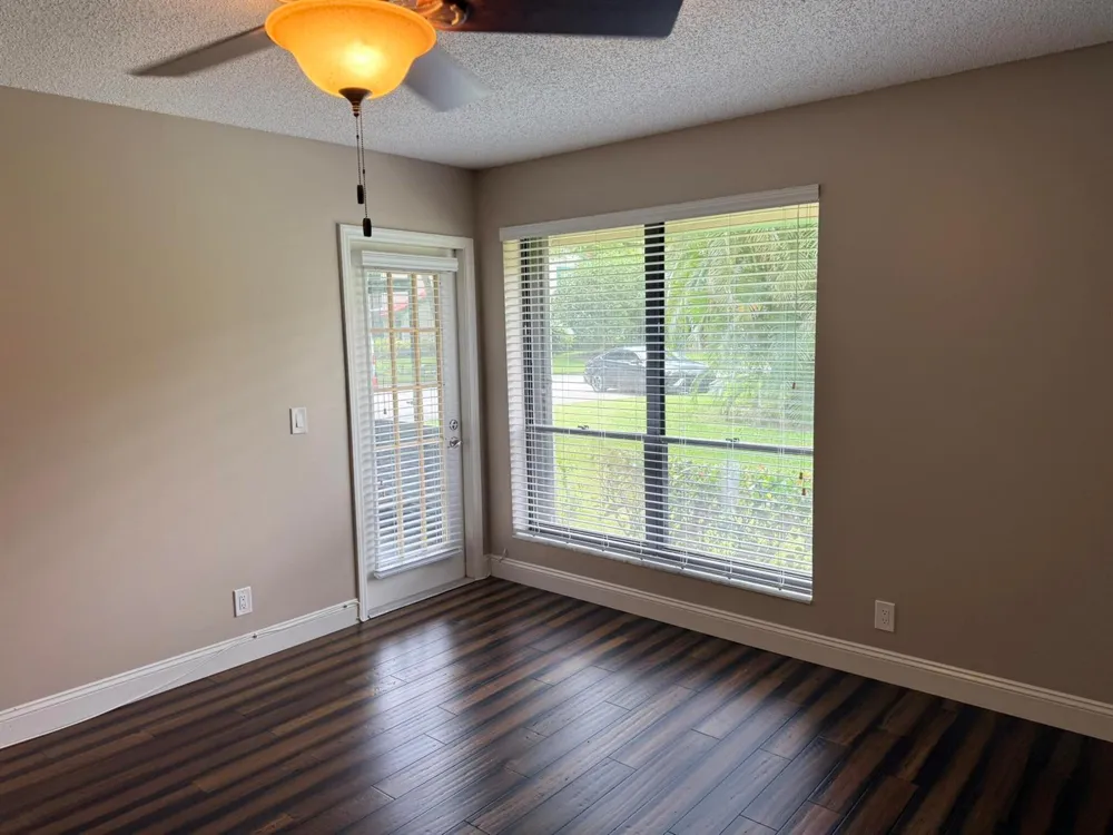 24 LEXINGTON LANE W #A Palm Beach Gardens, FL 33418