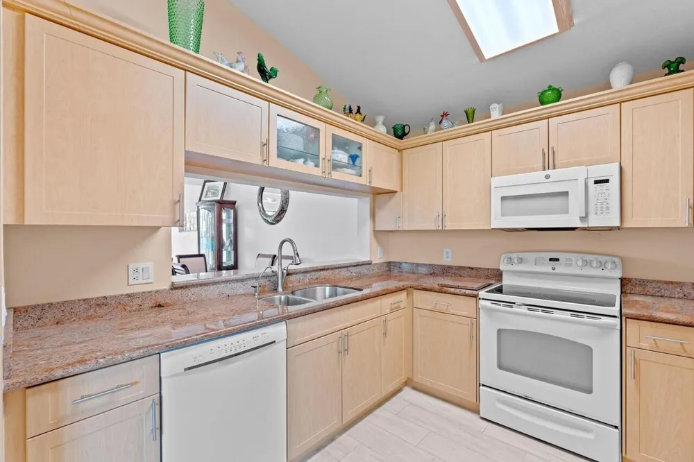 8486 HEATHER PLACE Boynton Beach, FL 33472