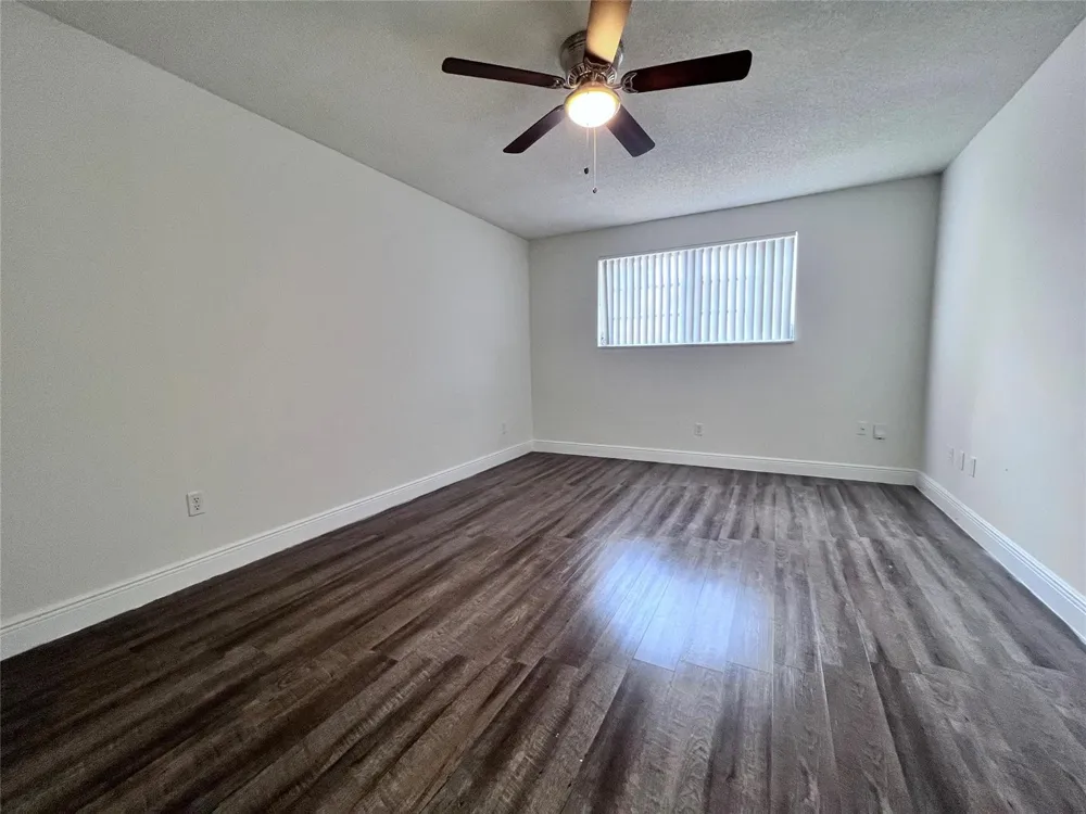 1196 NW 40th Avenue #94-404 Lauderhill, FL 33313