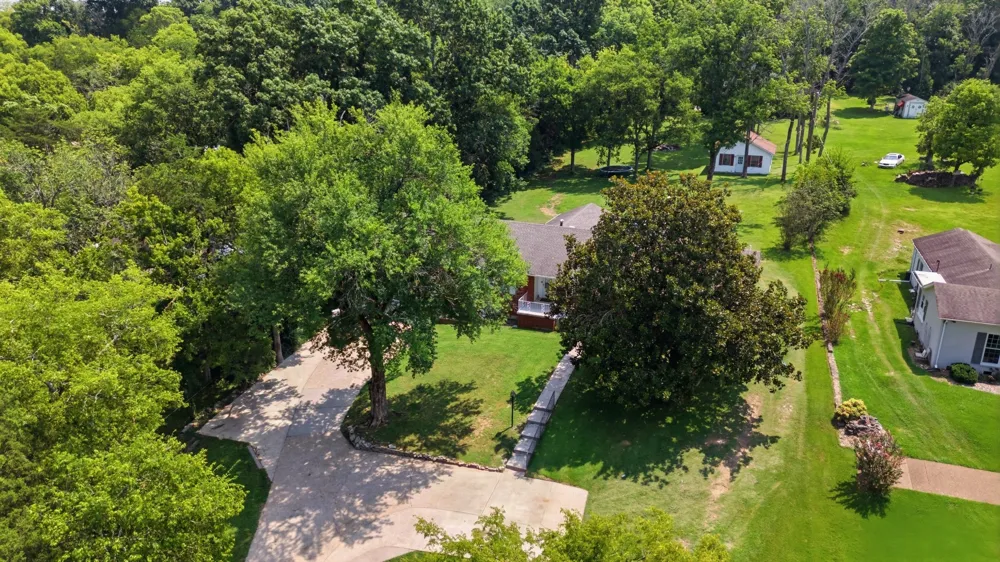 865 Cornersville Rd Lewisburg, TN 37091