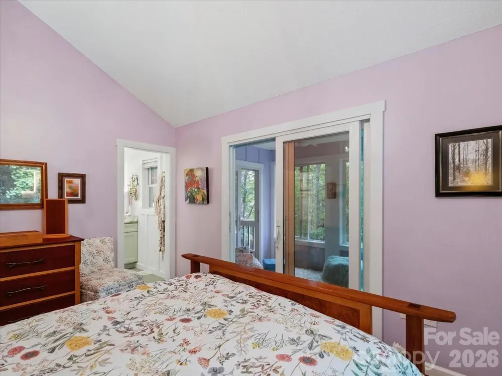 30 Kalmia Cove Burnsville, NC 28714
