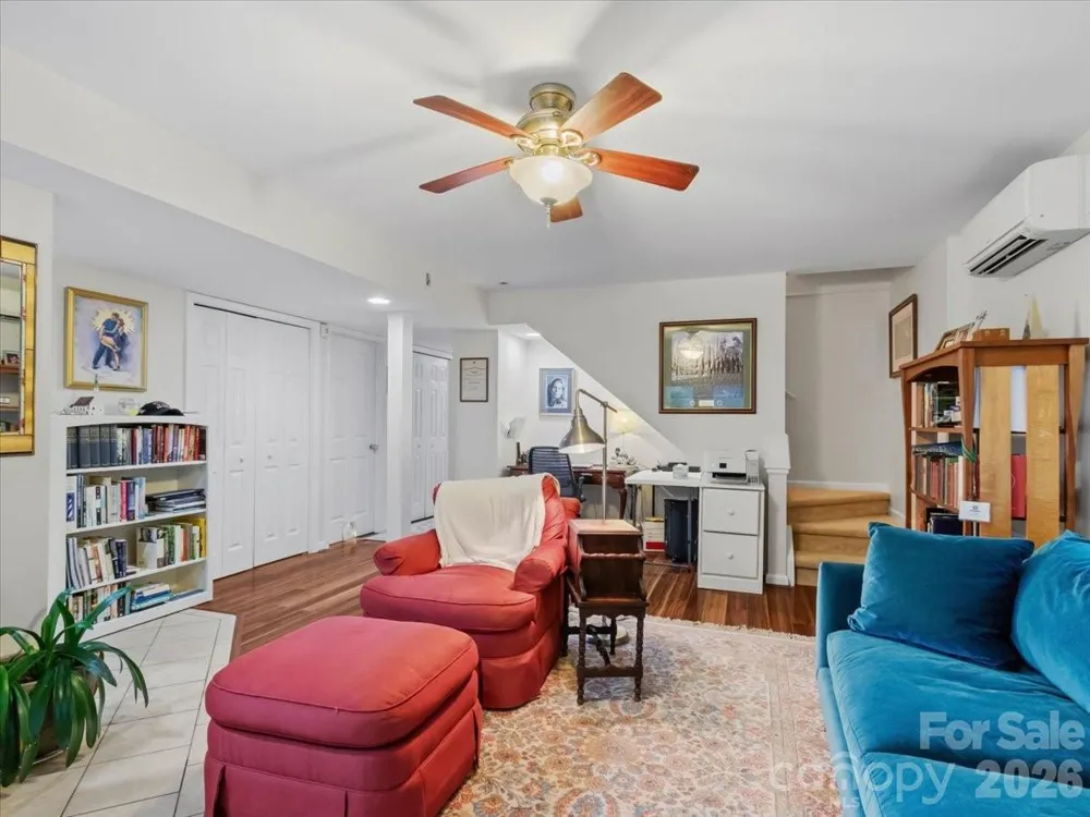 30 Kalmia Cove Burnsville, NC 28714