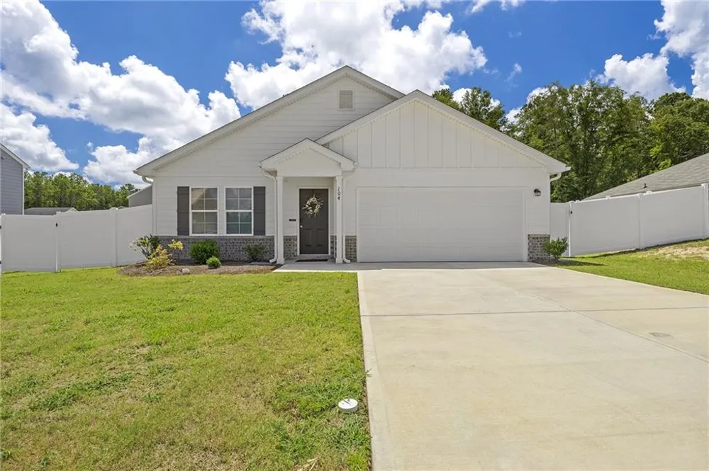 104 Dream Catcher Drive Lizella, GA 31052