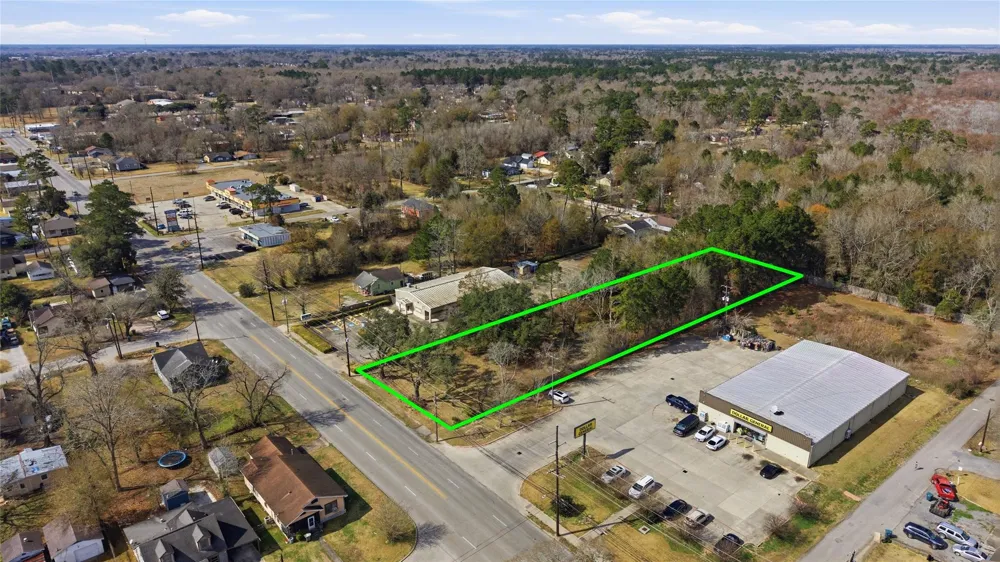 2740 E Lucas Drive Beaumont, TX 77703