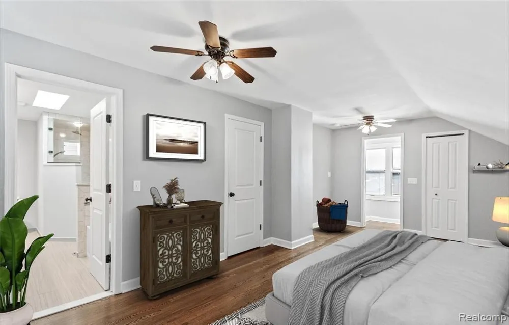 718 Altadena Avenue Royal Oak City, MI 48067