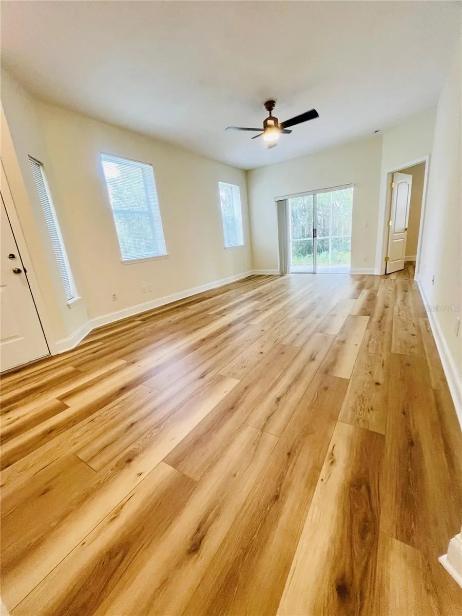 1920 HERON COVE DRIVE #1920 Lutz, FL 33549