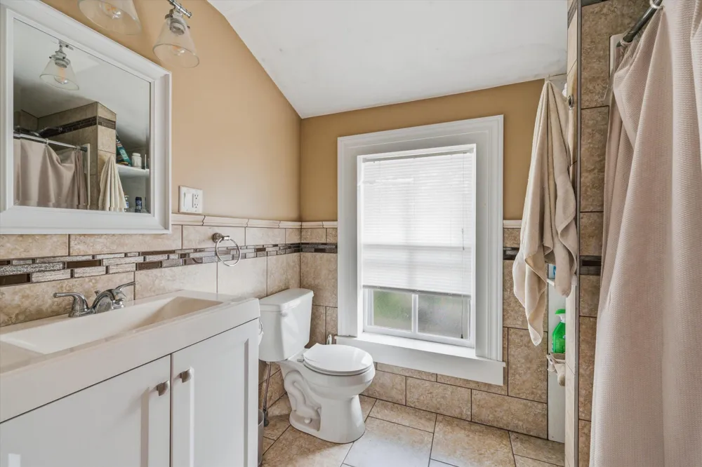 202 3rd Street Jackson City, MI 49201