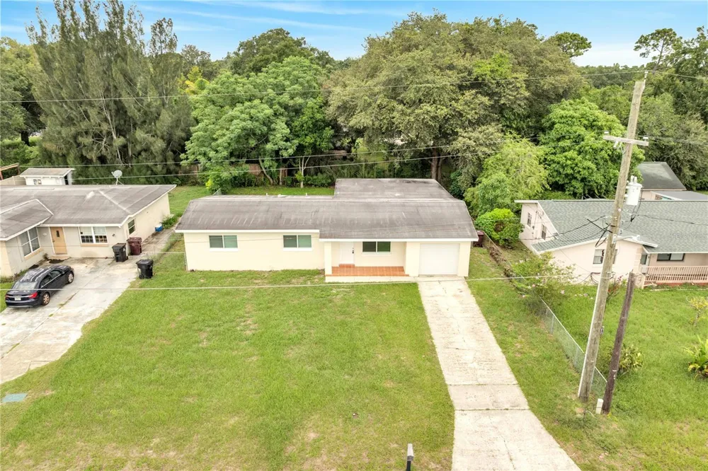 1040 SAN LUIS DRIVE Orlando, FL 32807