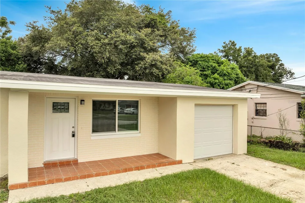 1040 SAN LUIS DRIVE Orlando, FL 32807