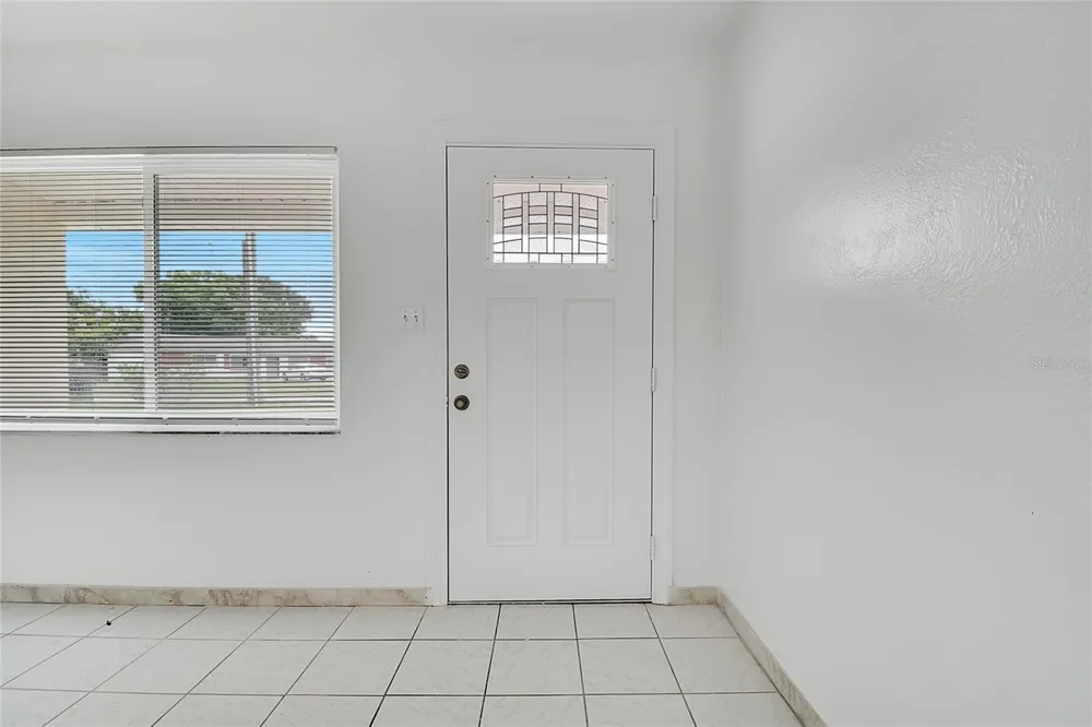 1040 SAN LUIS DRIVE Orlando, FL 32807