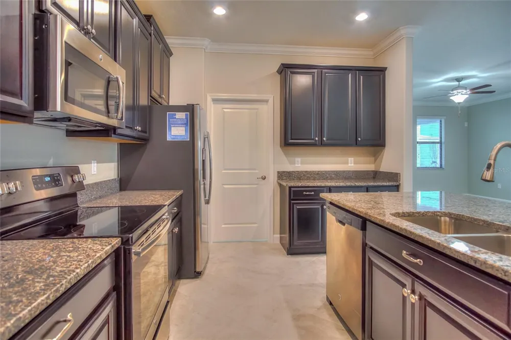 1212 MONTGOMERY BELL ROAD Wesley Chapel, FL 33543