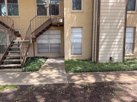 10650 Steppington Drive #101