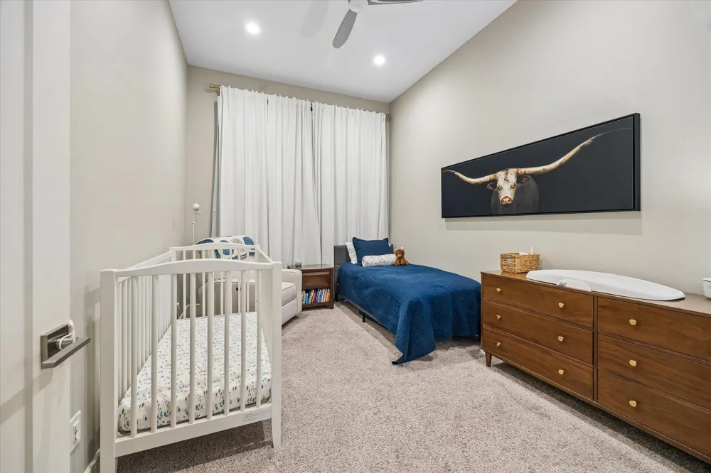 940 W 21st Street Houston, TX 77008