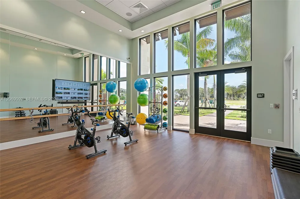 13558 Artisan Cir Palm Beach Gardens, FL 33418