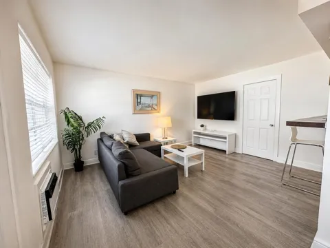 3226 NE 12TH STREET #2