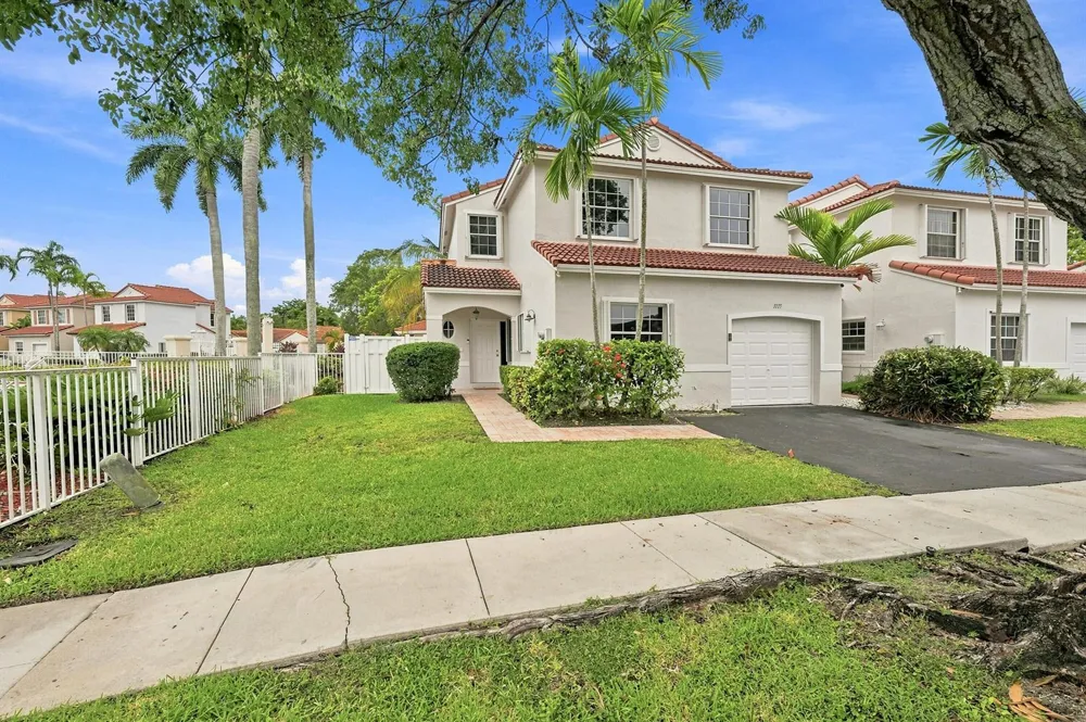 1115 SW 180TH TERRACE Pembroke Pines, FL 33029