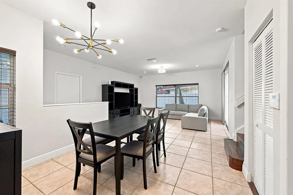 1115 SW 180TH TERRACE Pembroke Pines, FL 33029