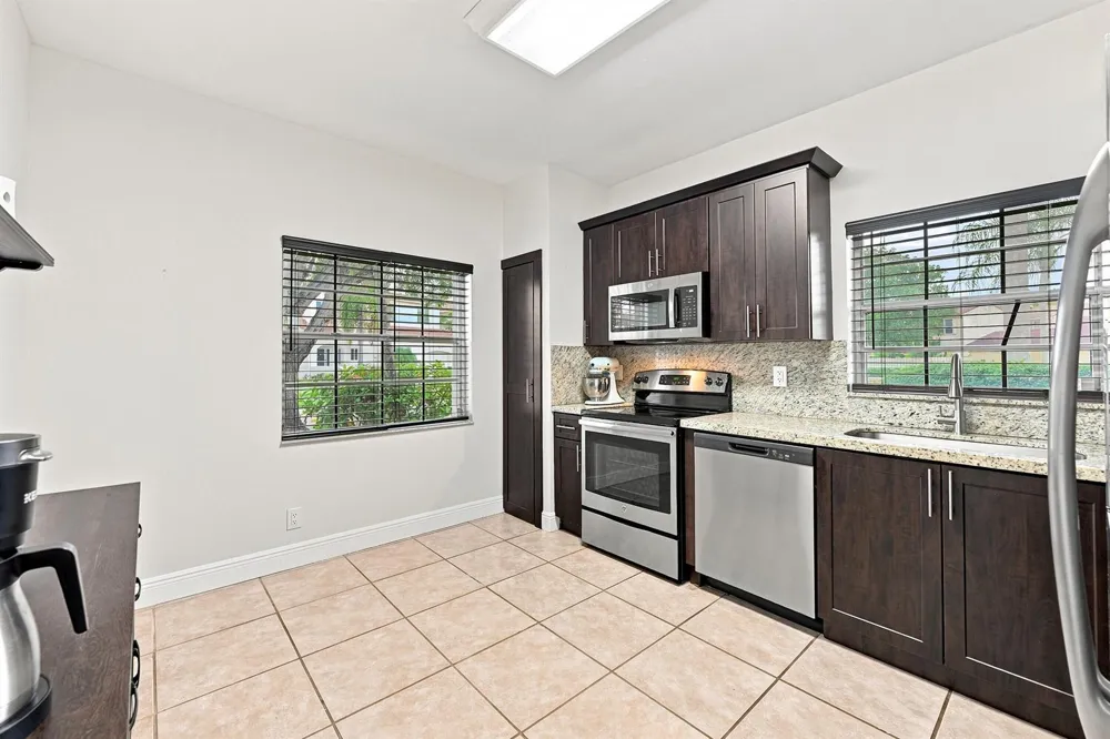 1115 SW 180TH TERRACE Pembroke Pines, FL 33029