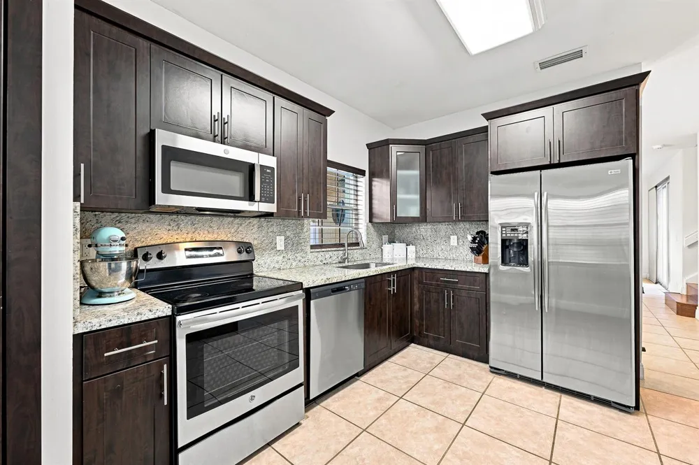 1115 SW 180TH TERRACE Pembroke Pines, FL 33029