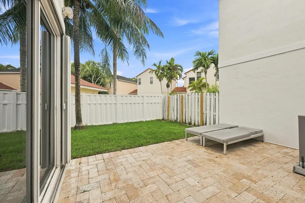 1115 SW 180TH TERRACE Pembroke Pines, FL 33029
