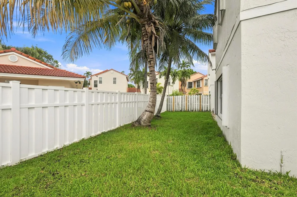 1115 SW 180TH TERRACE Pembroke Pines, FL 33029