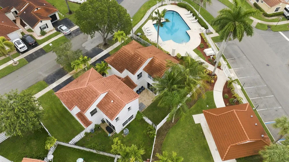 1115 SW 180TH TERRACE Pembroke Pines, FL 33029