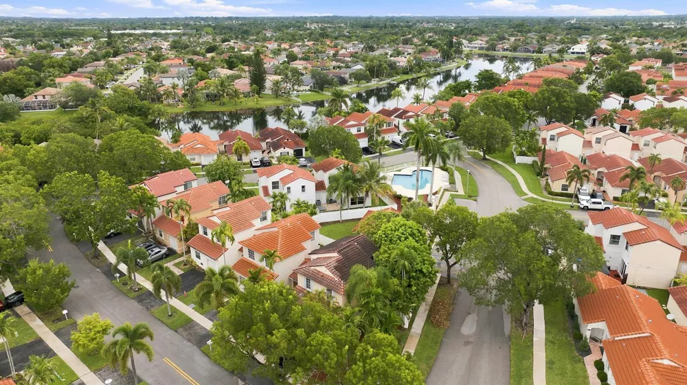 1115 SW 180TH TERRACE Pembroke Pines, FL 33029