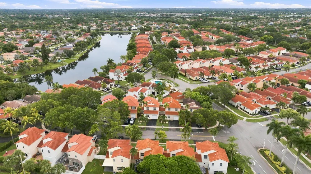 1115 SW 180TH TERRACE Pembroke Pines, FL 33029
