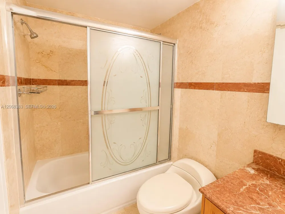 7601 E Treasure Dr #1924 North Bay Village, FL 33141