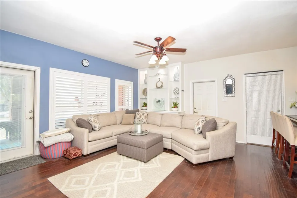 4505 Grand Lake Drive Corpus Christi, TX 78413