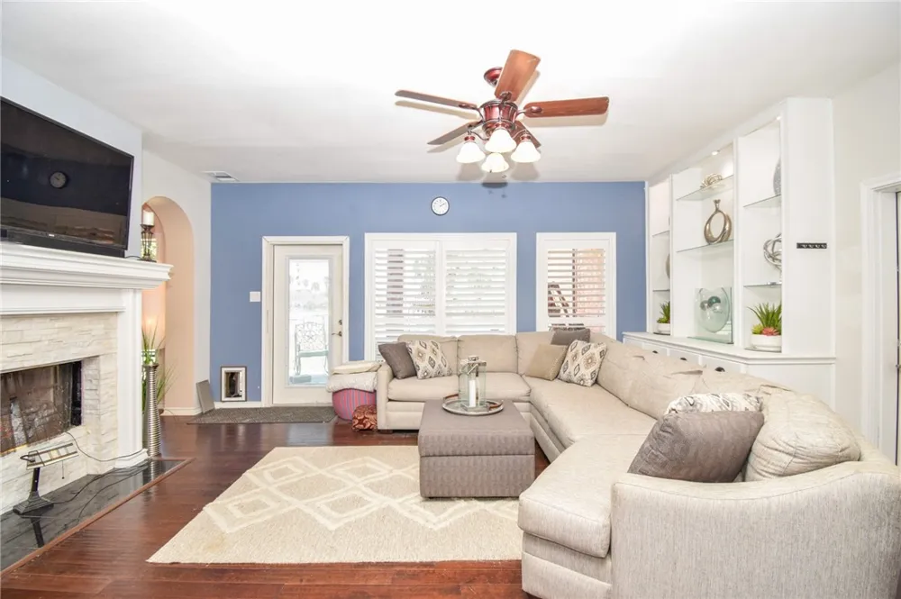 4505 Grand Lake Drive Corpus Christi, TX 78413