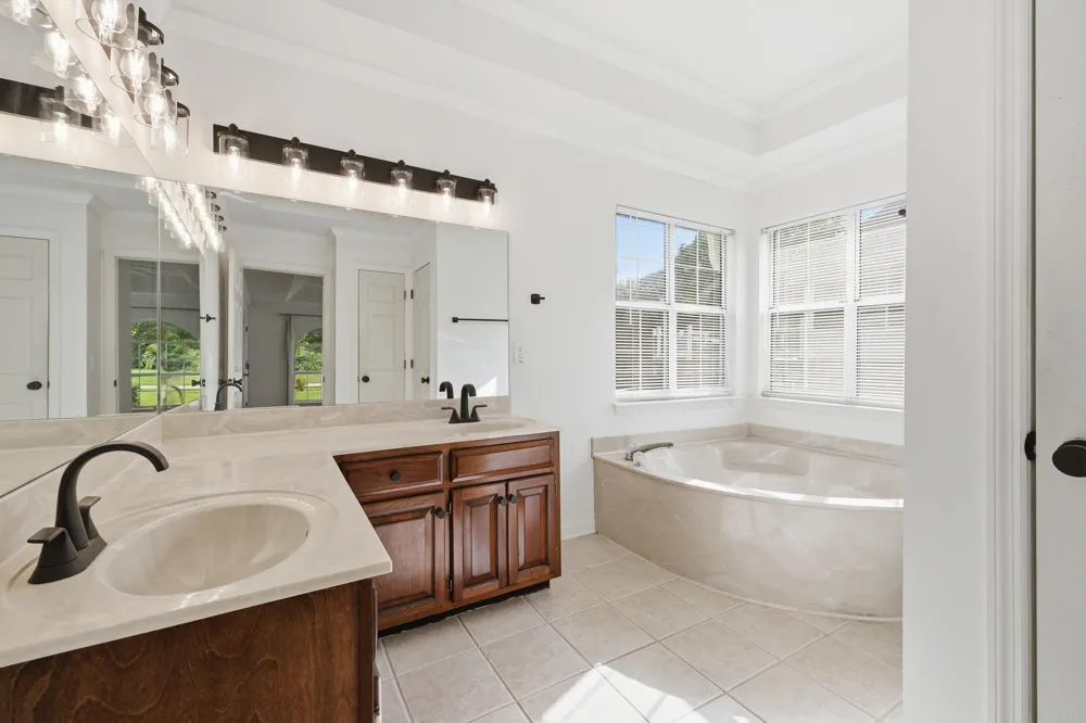 6713 Harvest Run Drive Harrison, TN 37341