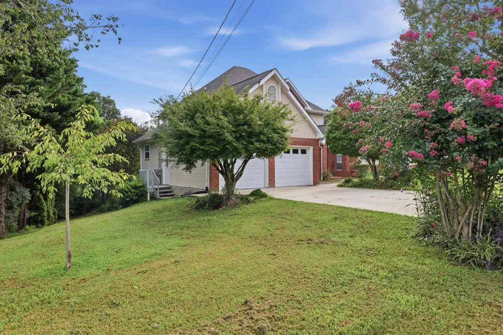 6713 Harvest Run Drive Harrison, TN 37341