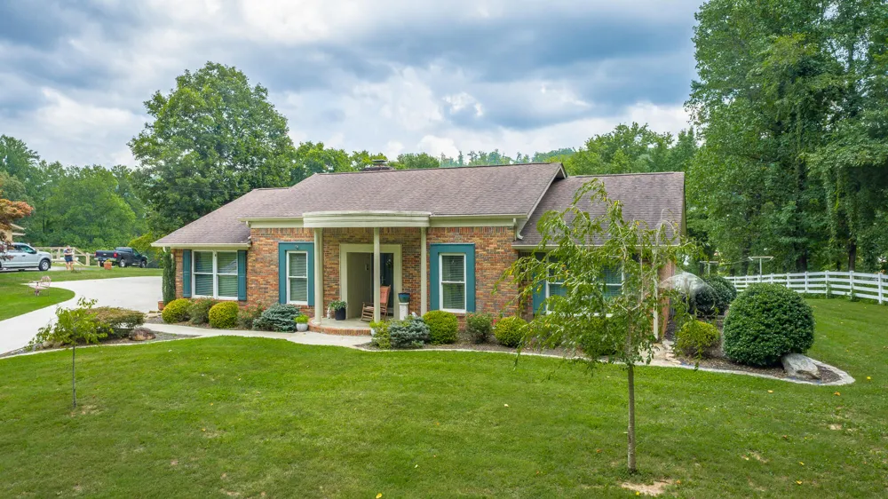 240 Horseshoe Circle Dayton, TN 37321