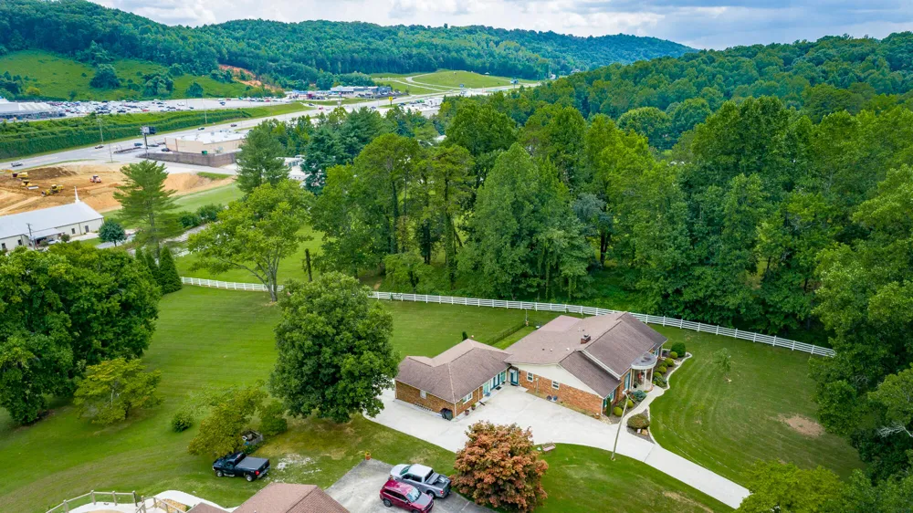 240 Horseshoe Circle Dayton, TN 37321