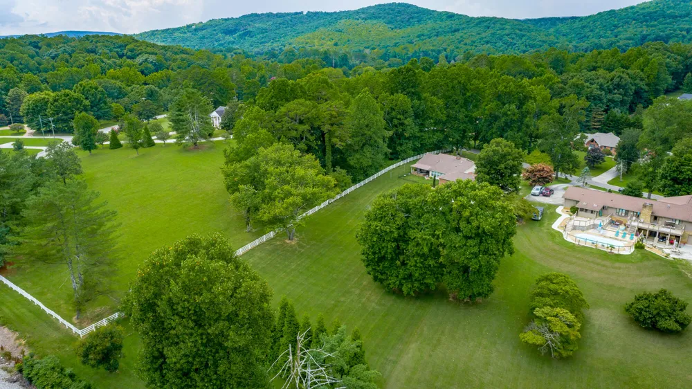 240 Horseshoe Circle Dayton, TN 37321