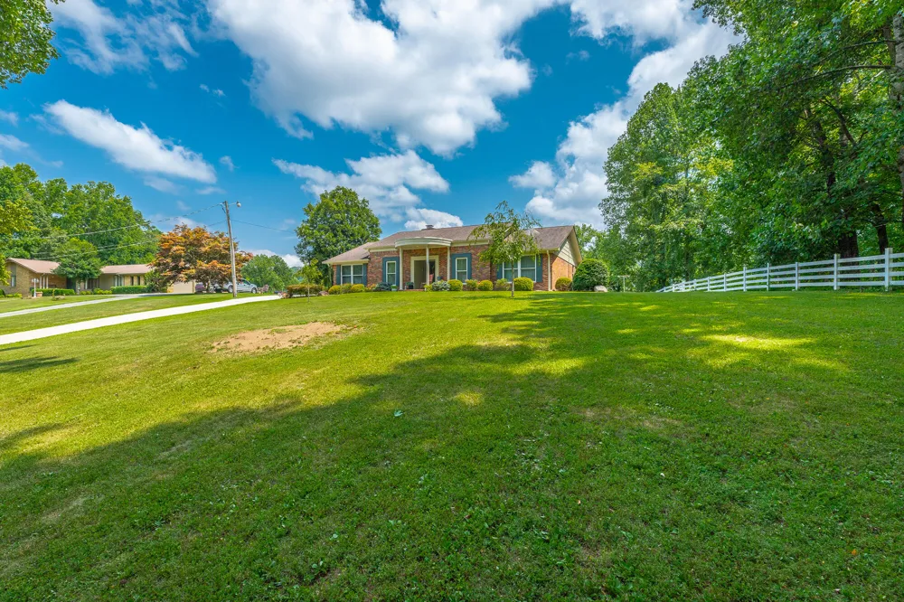 240 Horseshoe Circle Dayton, TN 37321