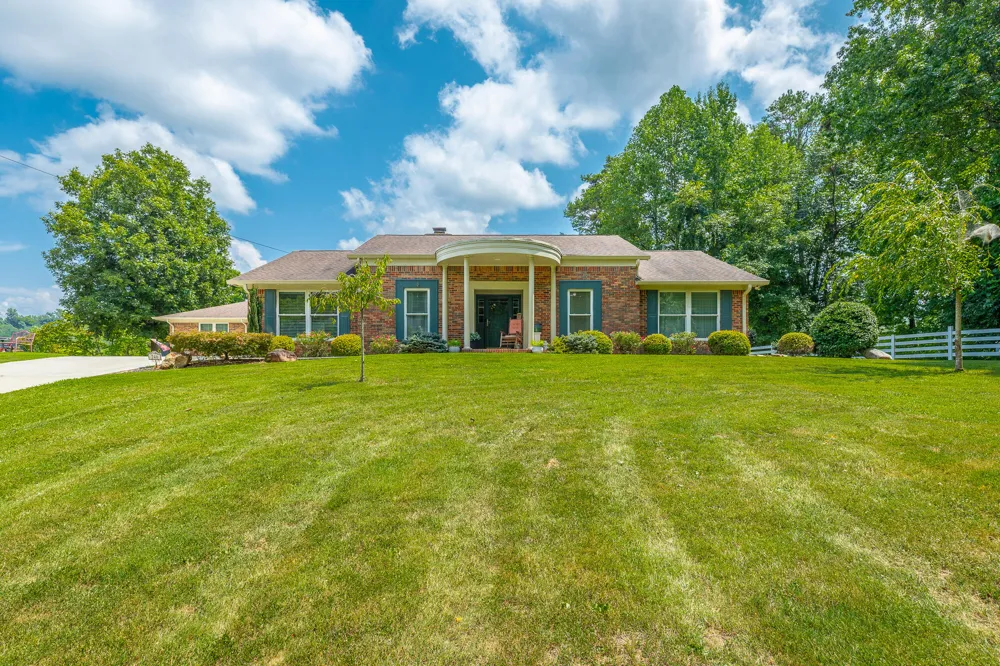 240 Horseshoe Circle Dayton, TN 37321