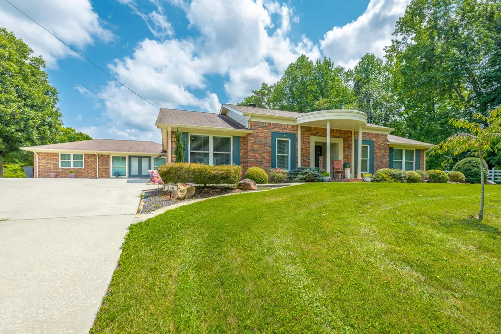 240 Horseshoe Circle Dayton, TN 37321