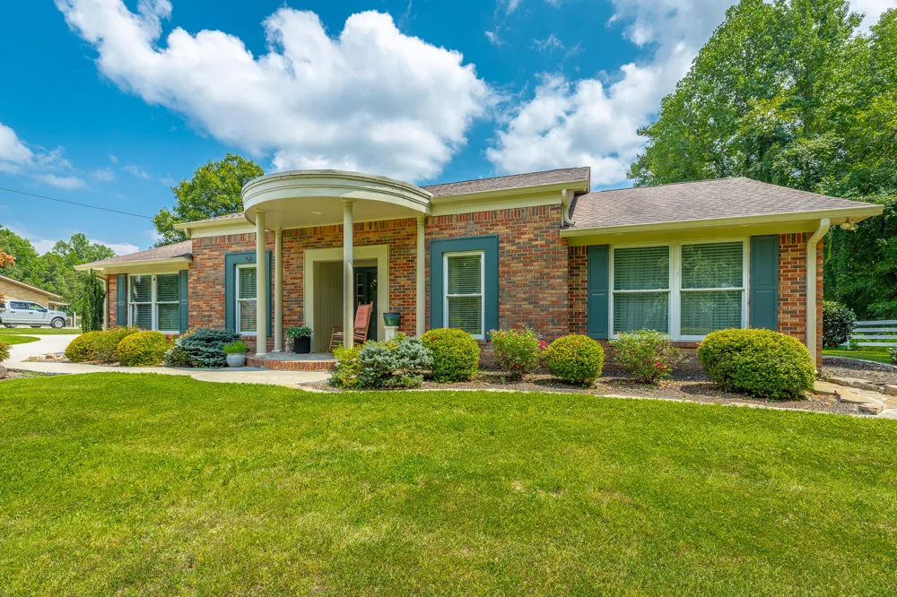 240 Horseshoe Circle Dayton, TN 37321