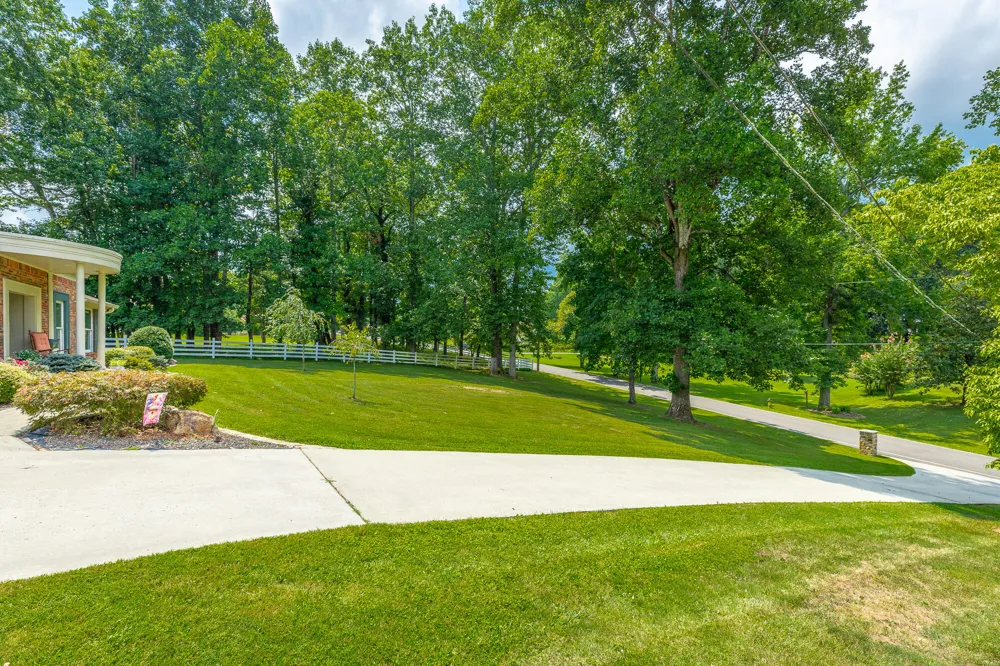 240 Horseshoe Circle Dayton, TN 37321