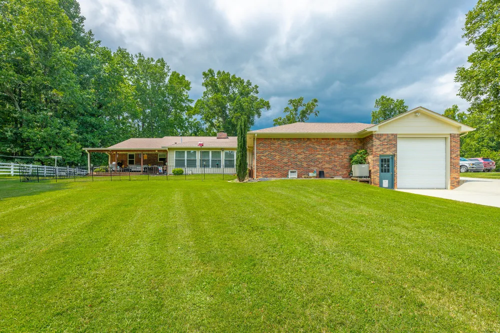 240 Horseshoe Circle Dayton, TN 37321
