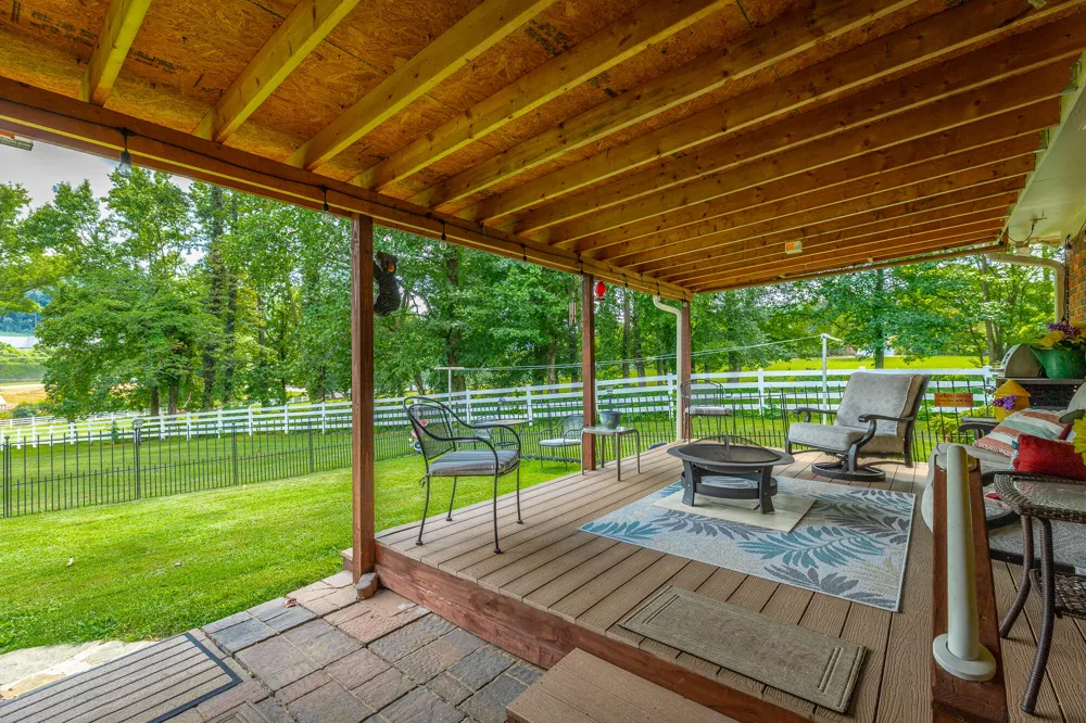 240 Horseshoe Circle Dayton, TN 37321