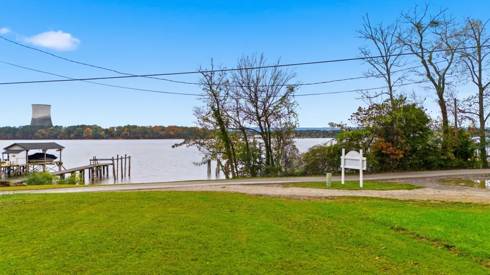 6352 Lynn Road Harrison, TN 37341