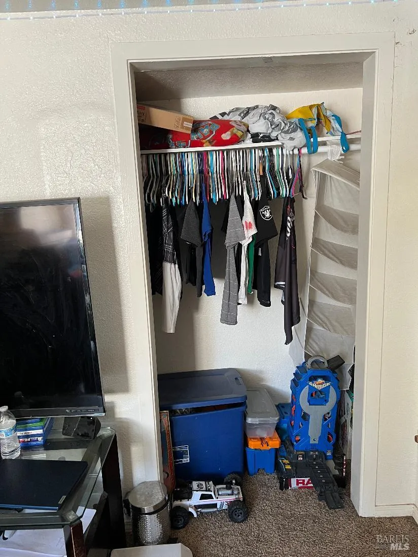 13980 Manakee Avenue Clearlake, CA 95422