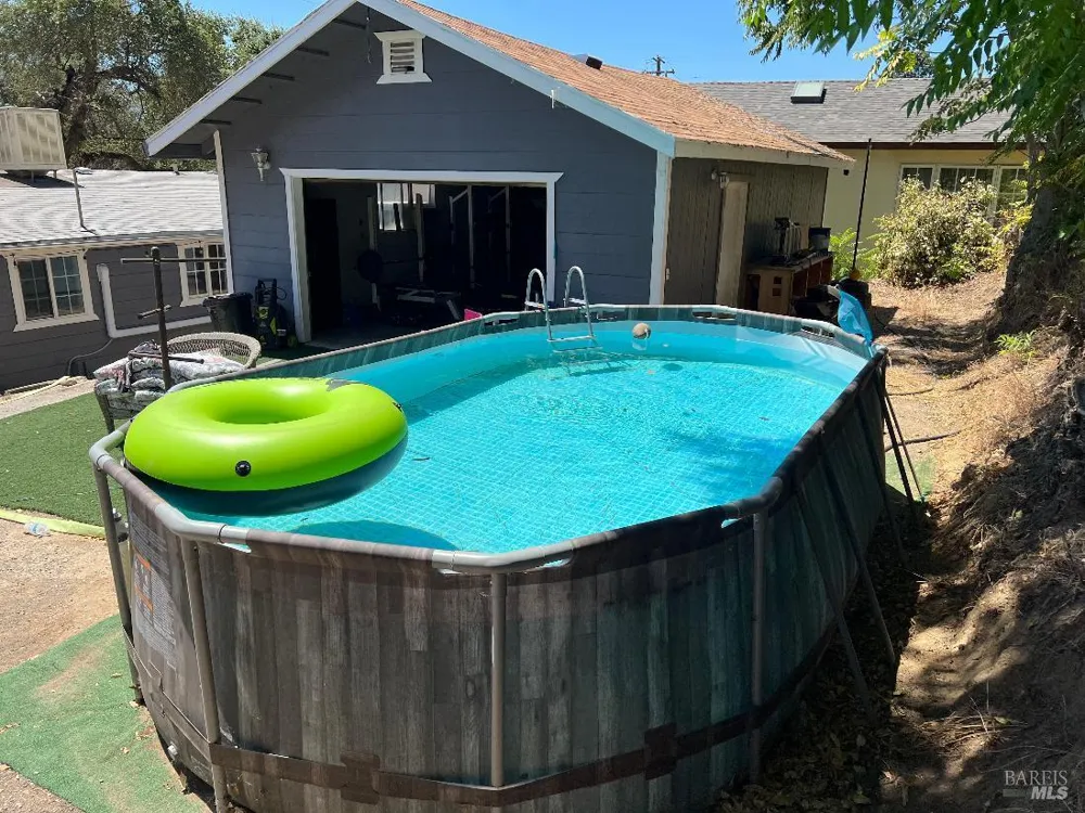 13980 Manakee Avenue Clearlake, CA 95422