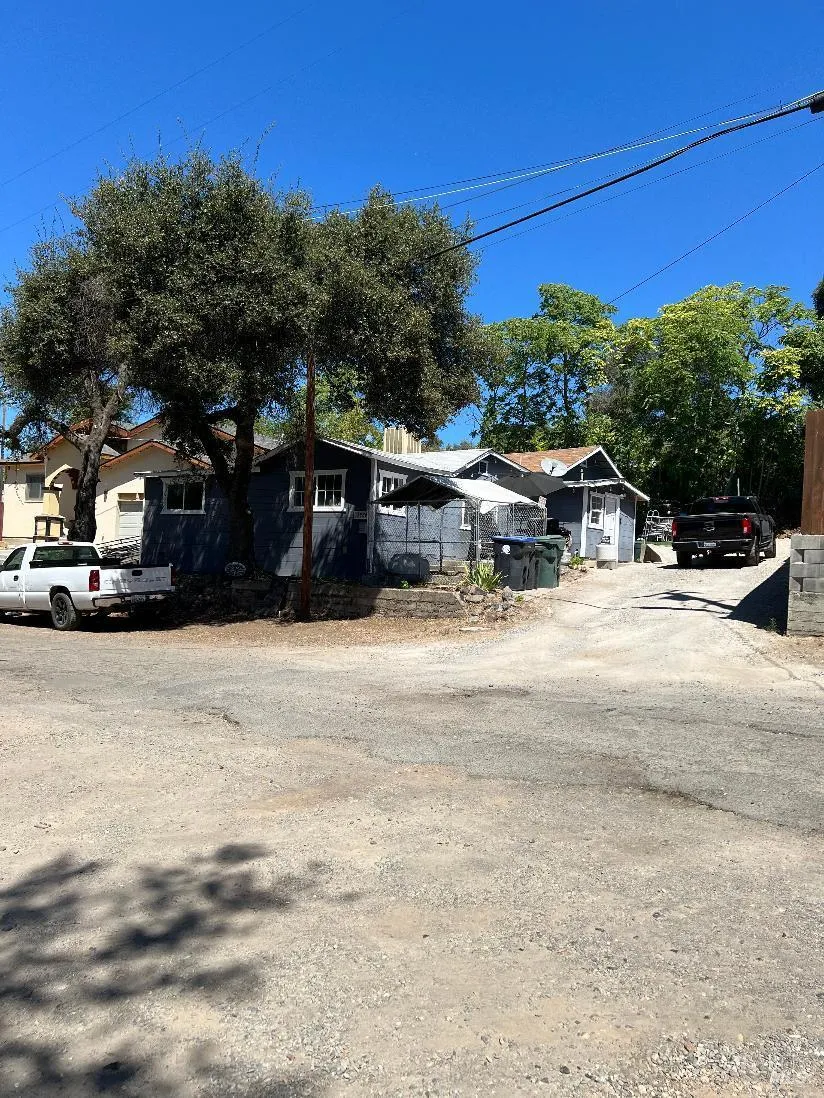 13980 Manakee Avenue Clearlake, CA 95422