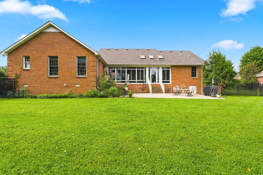 131 Maple Dr Woodbury, TN 37190