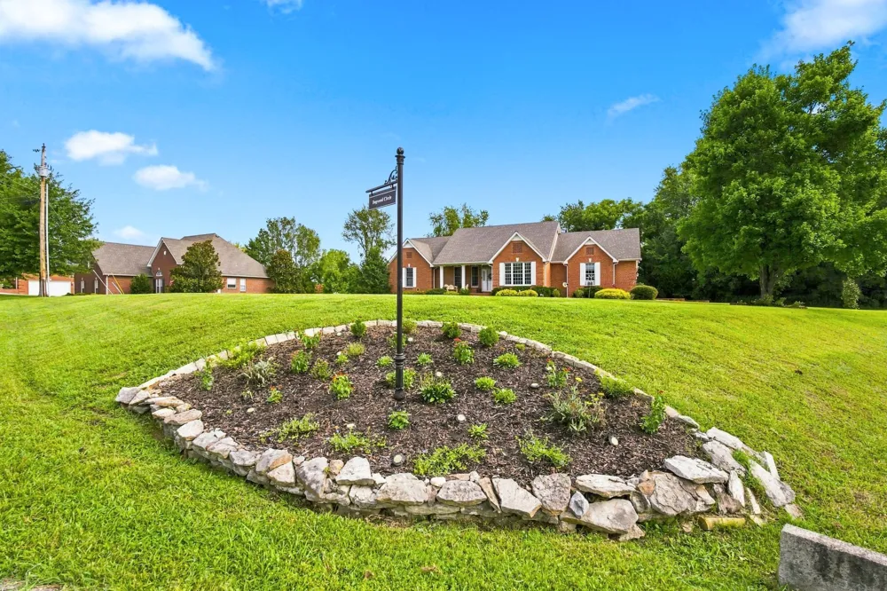 131 Maple Dr Woodbury, TN 37190