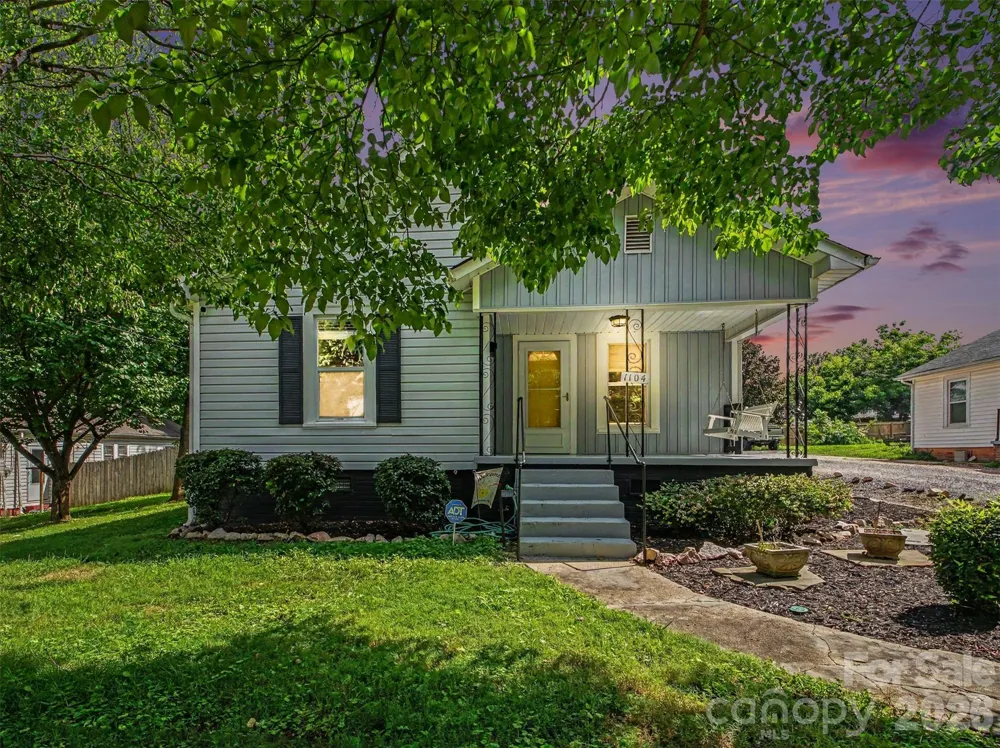 1104 Venus Street Kannapolis, NC 28083
